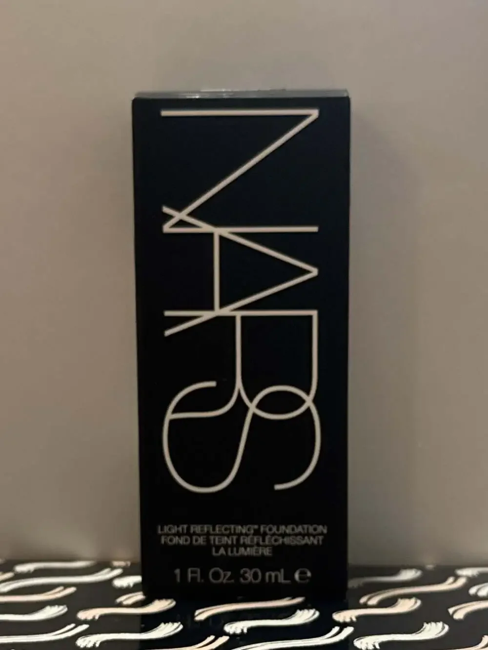 NARS Light Reflecting Foundation Deep 2.5 La Serena 1 Fl. Oz. 30 mL